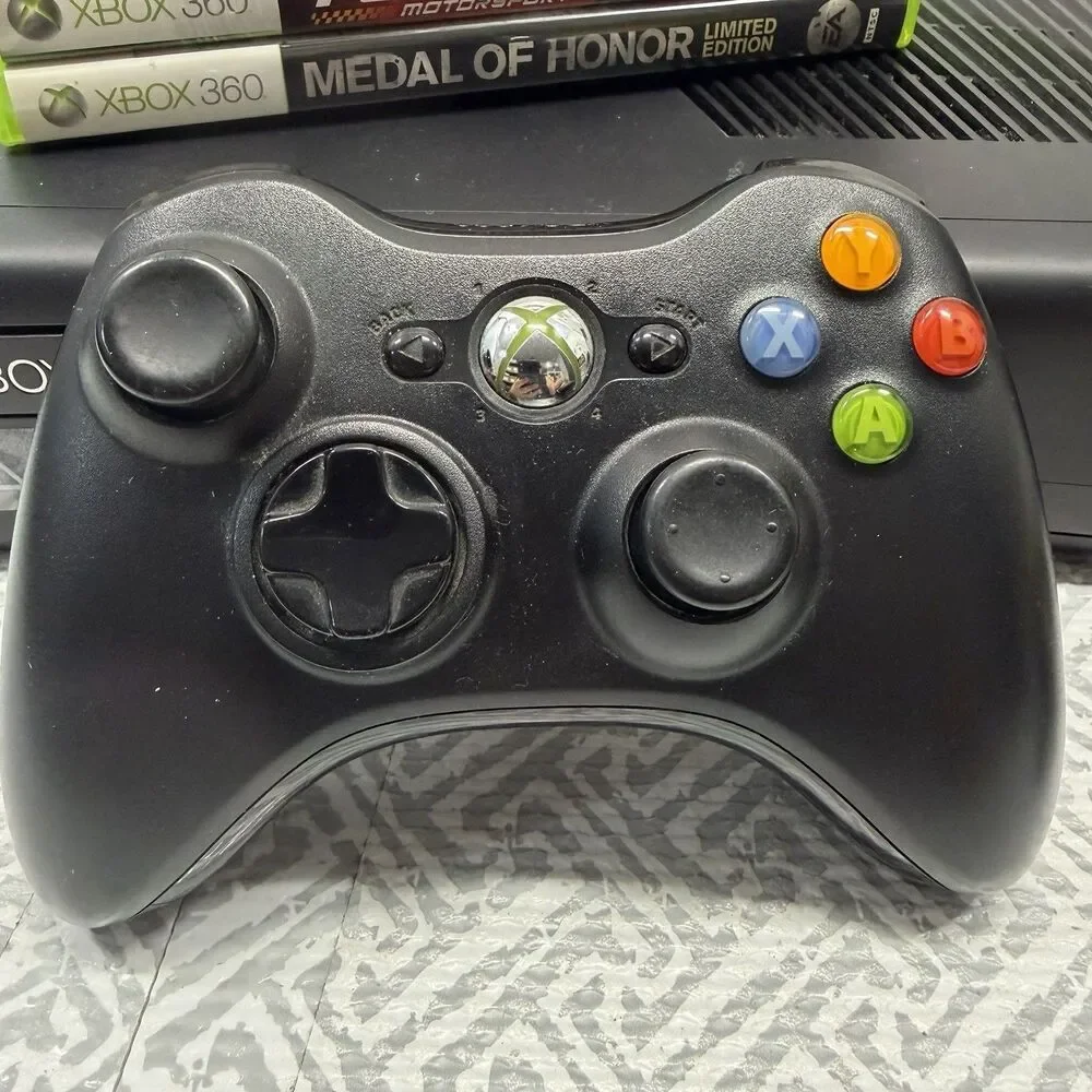 Microsoft Xbox 360 Kinect Bundle 250GB Matte Black Console